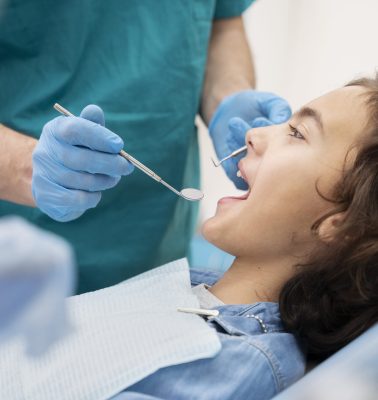 close-up-boy-dentist (1)